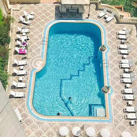 Riis Taormina