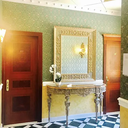 Hotel Riis