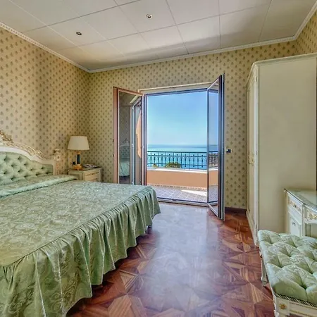 Riis 4* Taormina