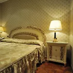 Hotel Riis 4*