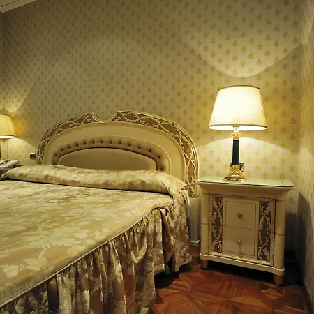 Hotell Riis 4*
